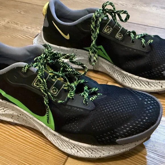 Nike Pegasus Trail 3 Men's Running Shoes Size 10 Black Green - Picture 2 of 8
